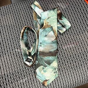 Stylish Floral Tie Set in Green and Brown